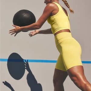 Athleta Elation Ultra High Rise 7” Short